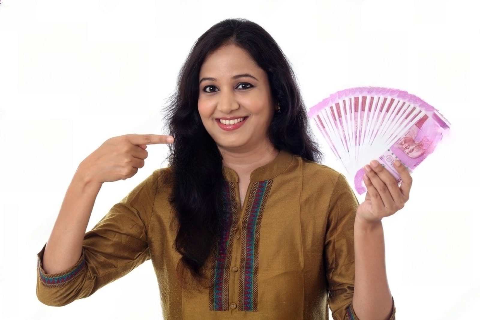 பழைய தங்க நகைகளை விற்கும்போது அதிக பணம் பெறுவதற்கான வழிமுறைகள்